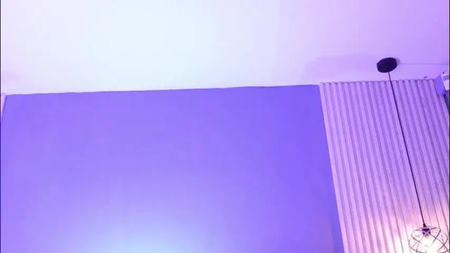 Image 8 of valerynova Stream on Chaturbate on 1 month ago