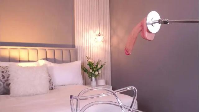 Image 12 of valerynova Stream on Chaturbate on 3 days ago