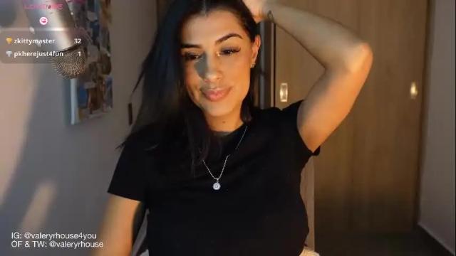 Image 2 of valeryrhouse_ Stream on Chaturbate on 1 month ago