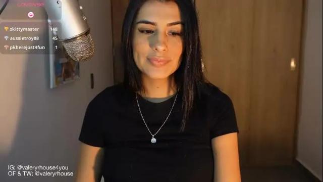Image 4 of valeryrhouse_ Stream on Chaturbate on 1 month ago