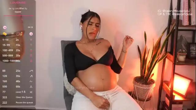 Image 2 of valeryrhouse_ Stream on Chaturbate on 3 months ago