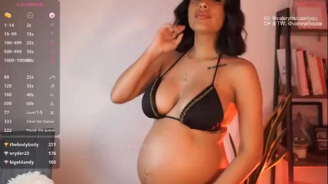 Image 11 of valeryrhouse_ Stream on Chaturbate on 3 months ago