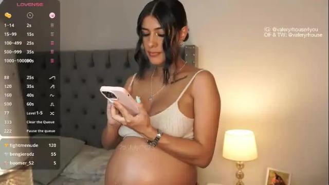Image 6 of valeryrhouse_ Stream on Chaturbate on 3 months ago