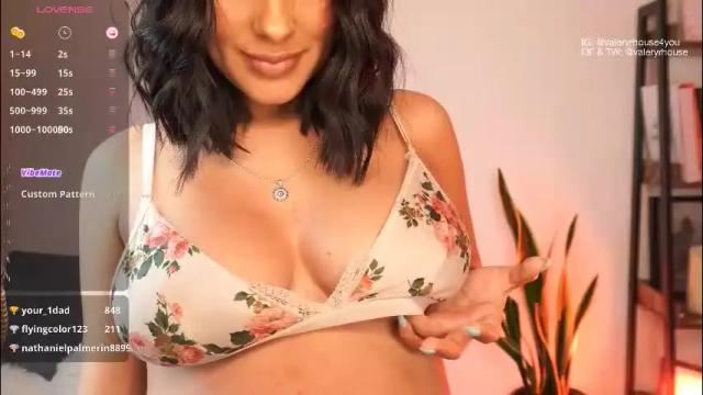 Image 12 of valeryrhouse_ Stream on Chaturbate on 2 months ago