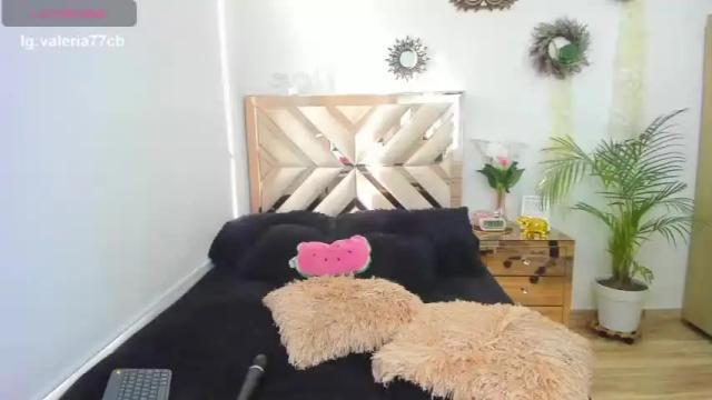 Image 4 of valeryrossee Stream on Chaturbate on 14 months ago