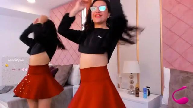 Image 7 of valeryrusell Stream on Chaturbate on 17 months ago