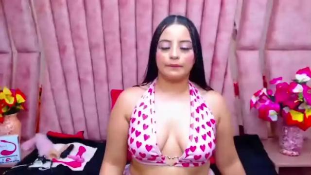 Image 4 of valerysexx_ Stream on Chaturbate on 15 months ago