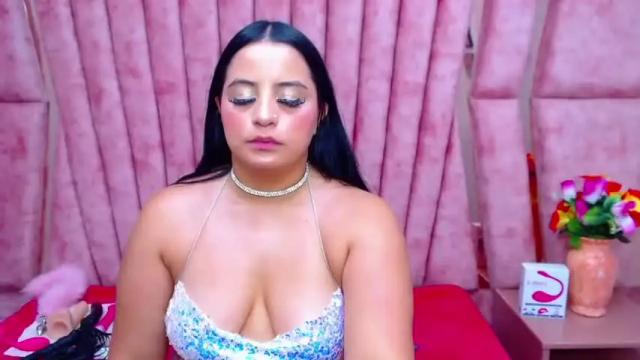 Image 4 of valerysexx_ Stream on Chaturbate on 13 months ago