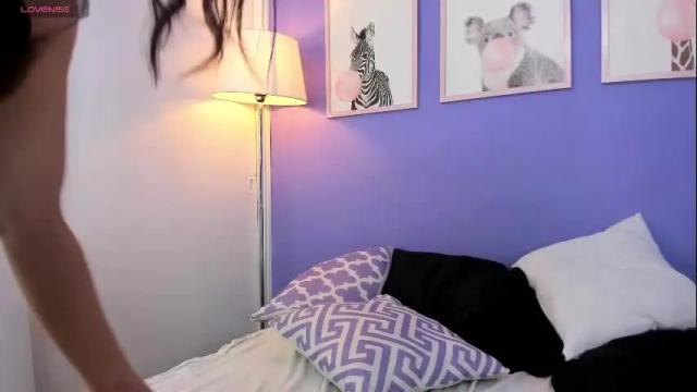 Image 3 of valerysimon Stream on Chaturbate on 6 days ago