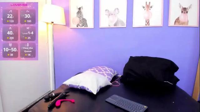 Image 11 of valerysimon Stream on Chaturbate on 17 days ago