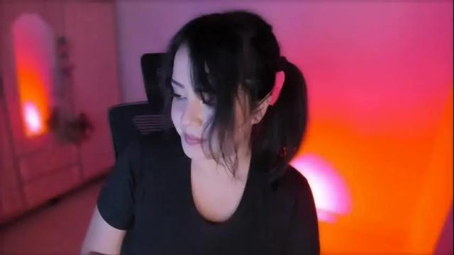 Image 2 of valerysoto_ Stream on Chaturbate on 27 days ago