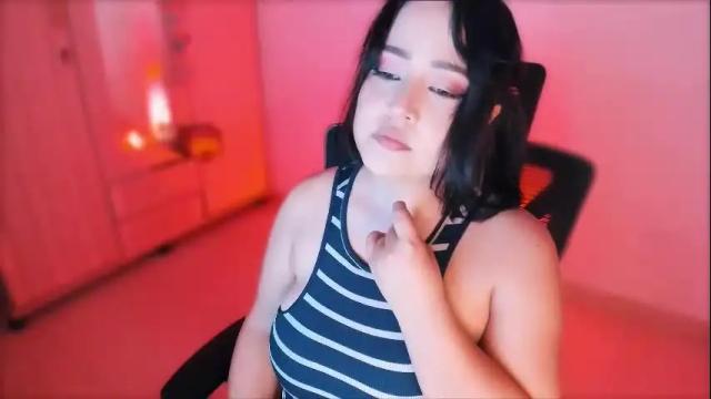 Image 4 of valerysoto_ Stream on Chaturbate on 6 days ago