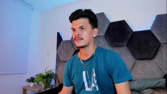Image 11 of valerystonne_ Stream on Chaturbate on 1 month ago