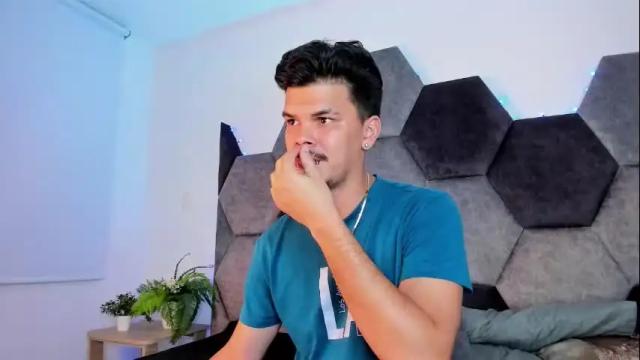 Image 12 of valerystonne_ Stream on Chaturbate on 1 month ago