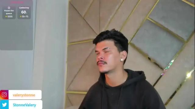 Image 6 of valerystonne_ Stream on Chaturbate on 1 month ago