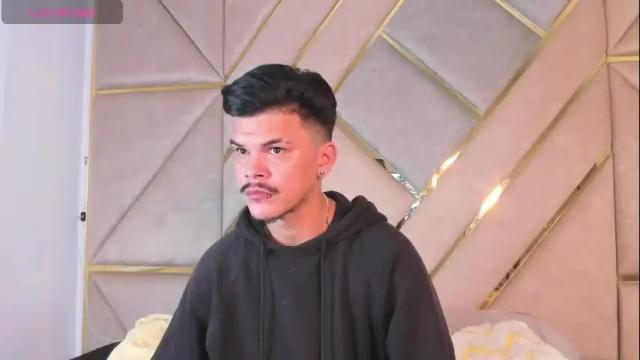 Image 3 of valerystonne_ Stream on Chaturbate on 1 month ago