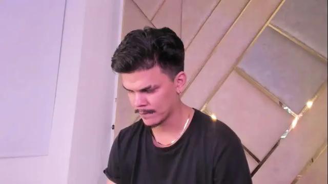 Image 2 of valerystonne_ Stream on Chaturbate on 27 days ago