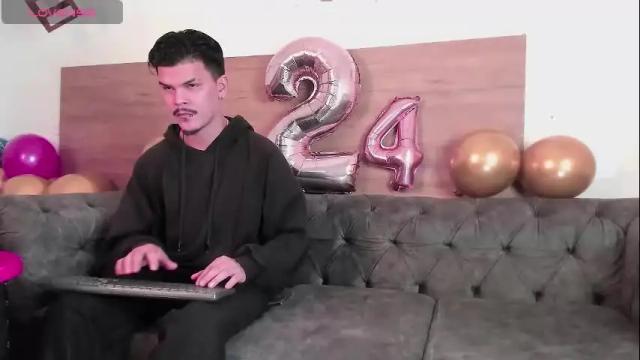 Image 2 of valerystonne_ Stream on Chaturbate on 25 days ago