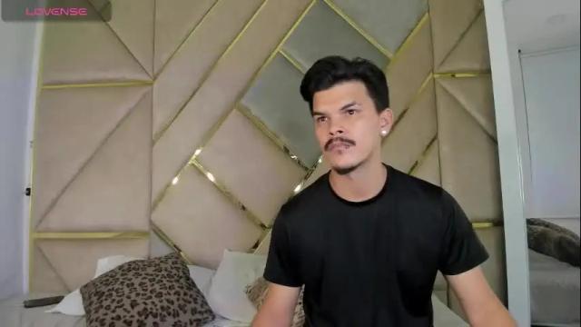 Image 12 of valerystonne_ Stream on Chaturbate on 11 days ago