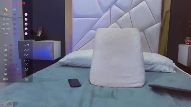 Image 11 of valerytunder Stream on Chaturbate on 16 months ago
