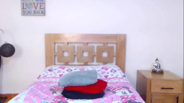 Image 2 of valesantodomingo Stream on Chaturbate on 6 days ago