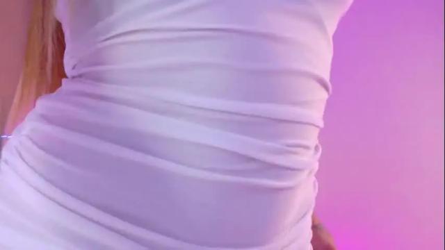 Image 11 of valeswift Stream on Chaturbate on 26 days ago
