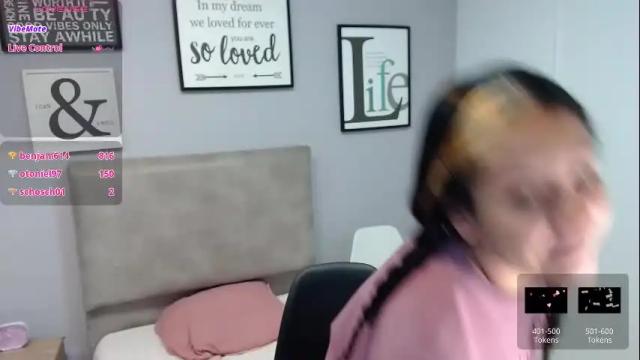 Image 12 of valevicious Stream on Chaturbate on 3 months ago