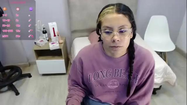Image 4 of valevicious Stream on Chaturbate on 3 months ago