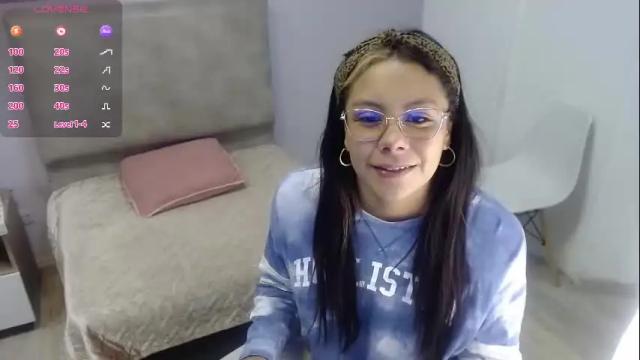 Image 4 of valevicious Stream on Chaturbate on 3 months ago