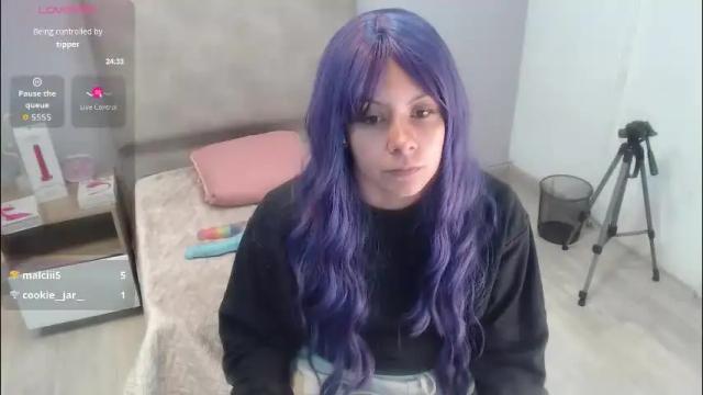 Image 3 of valevicious Stream on Chaturbate on 1 month ago