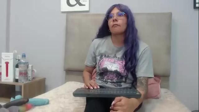 Image 10 of valevicious Stream on Chaturbate on 28 days ago
