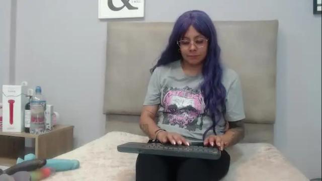 Image 11 of valevicious Stream on Chaturbate on 28 days ago