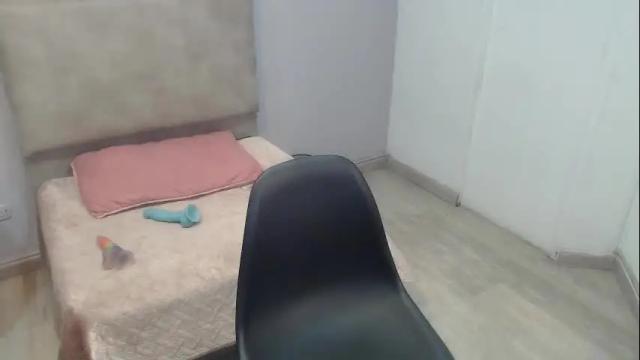 Image 6 of valevicious Stream on Chaturbate on 26 days ago