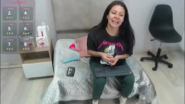 Image 6 of valevicious Stream on Chaturbate on 28 days ago