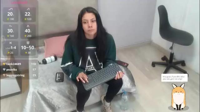 Image 7 of valevicious Stream on Chaturbate on 27 days ago