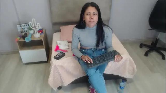 Image 12 of valevicious Stream on Chaturbate on 23 days ago