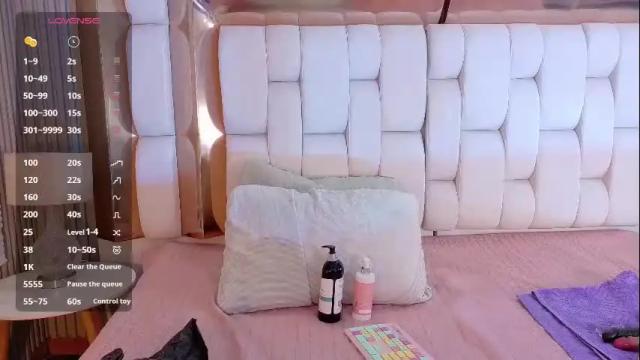 Image 4 of valkiria_moore Stream on Chaturbate on 1 month ago