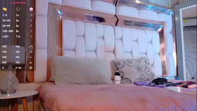Image 12 of valkiria_moore Stream on Chaturbate on 1 month ago