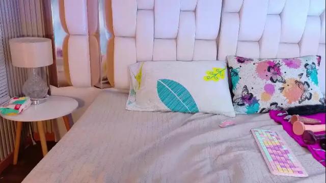 Image 2 of valkiria_moore Stream on Chaturbate on 17 days ago