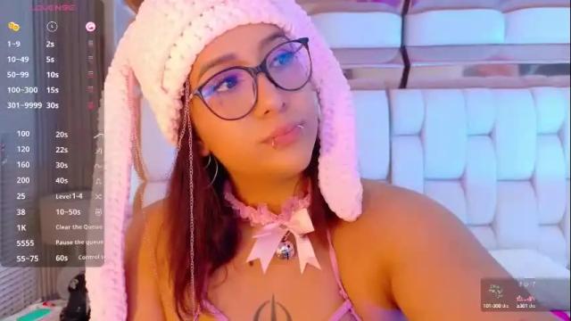 Image 2 of valkiria_moore Stream on Chaturbate on 15 days ago