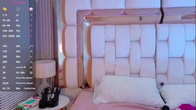 Image 6 of valkiria_moore Stream on Chaturbate on 15 days ago