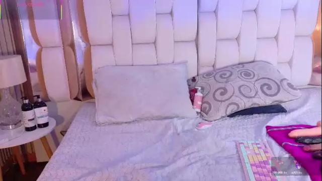 Image 10 of valkiria_moore Stream on Chaturbate on 11 days ago