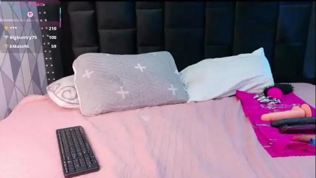 Image 7 of valkiria_moore Stream on Chaturbate on 8 days ago