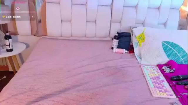 Image 10 of valkiria_moore Stream on Chaturbate on 6 days ago