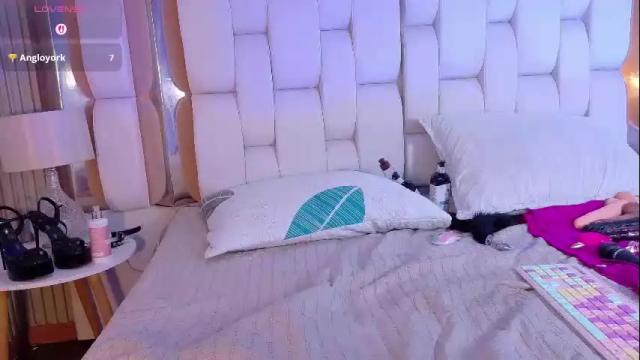 Image 11 of valkiria_moore Stream on Chaturbate on 1 day ago