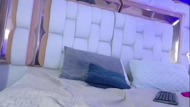 Image 4 of valkiria_moore Stream on Chaturbate on 1 month ago