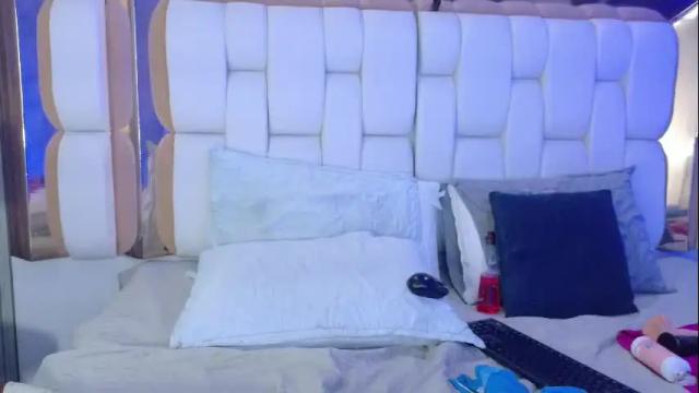 Image 12 of valkiria_moore Stream on Chaturbate on 1 month ago