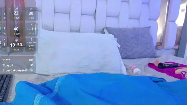 Image 2 of valkiria_moore Stream on Chaturbate on 1 month ago