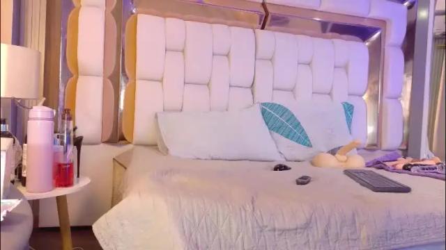 Image 11 of valkiria_moore Stream on Chaturbate on 12 days ago