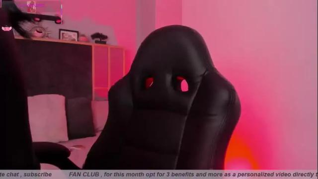 Image 3 of valkiria_ponce Stream on Chaturbate on 14 days ago
